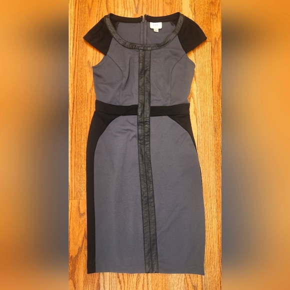 ECI Dresses & Skirts - ECI, Women's Size 4 Dress, Wonderful Condition